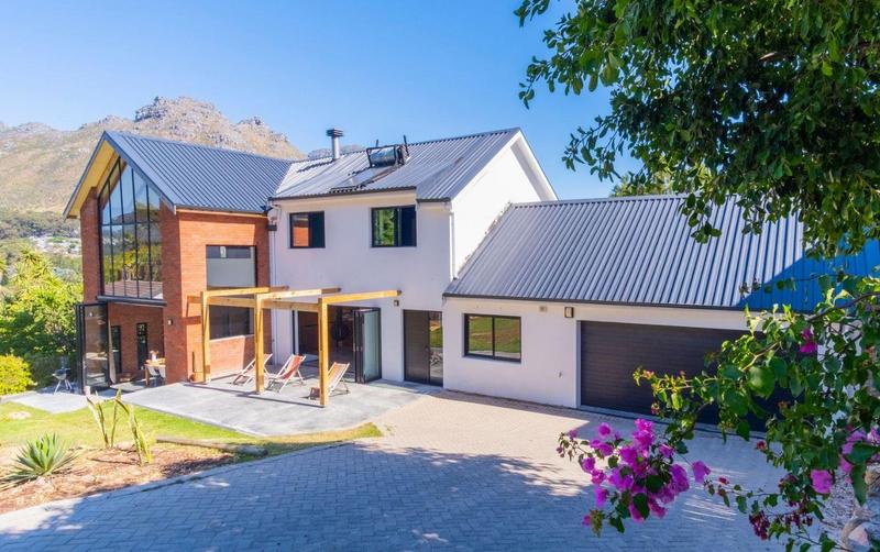 4 Bedroom Property for Sale in Hout Bay Western Cape